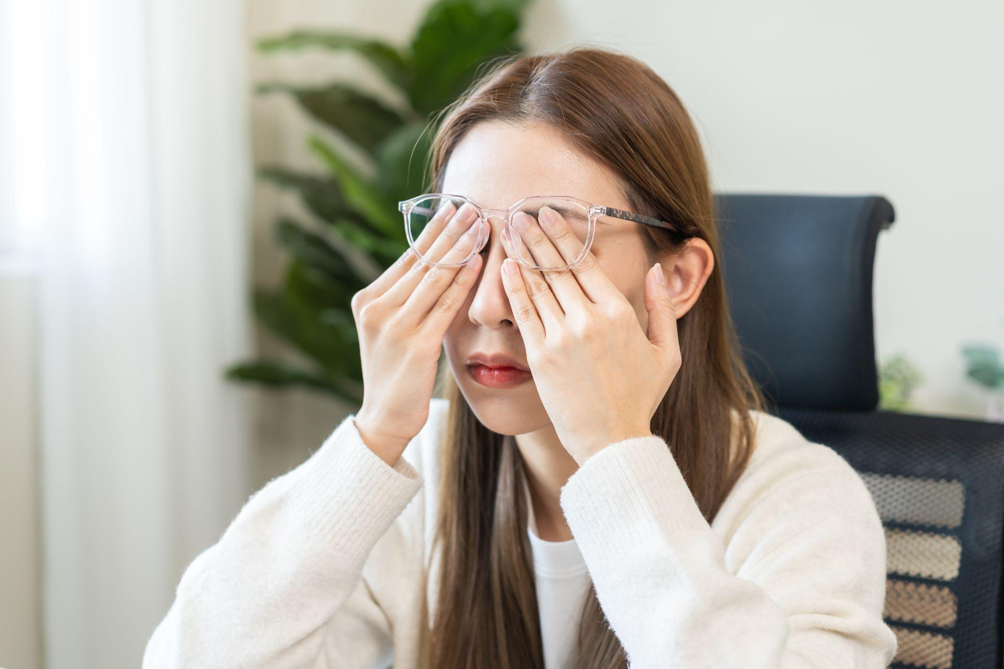 眼瞼下垂とは？