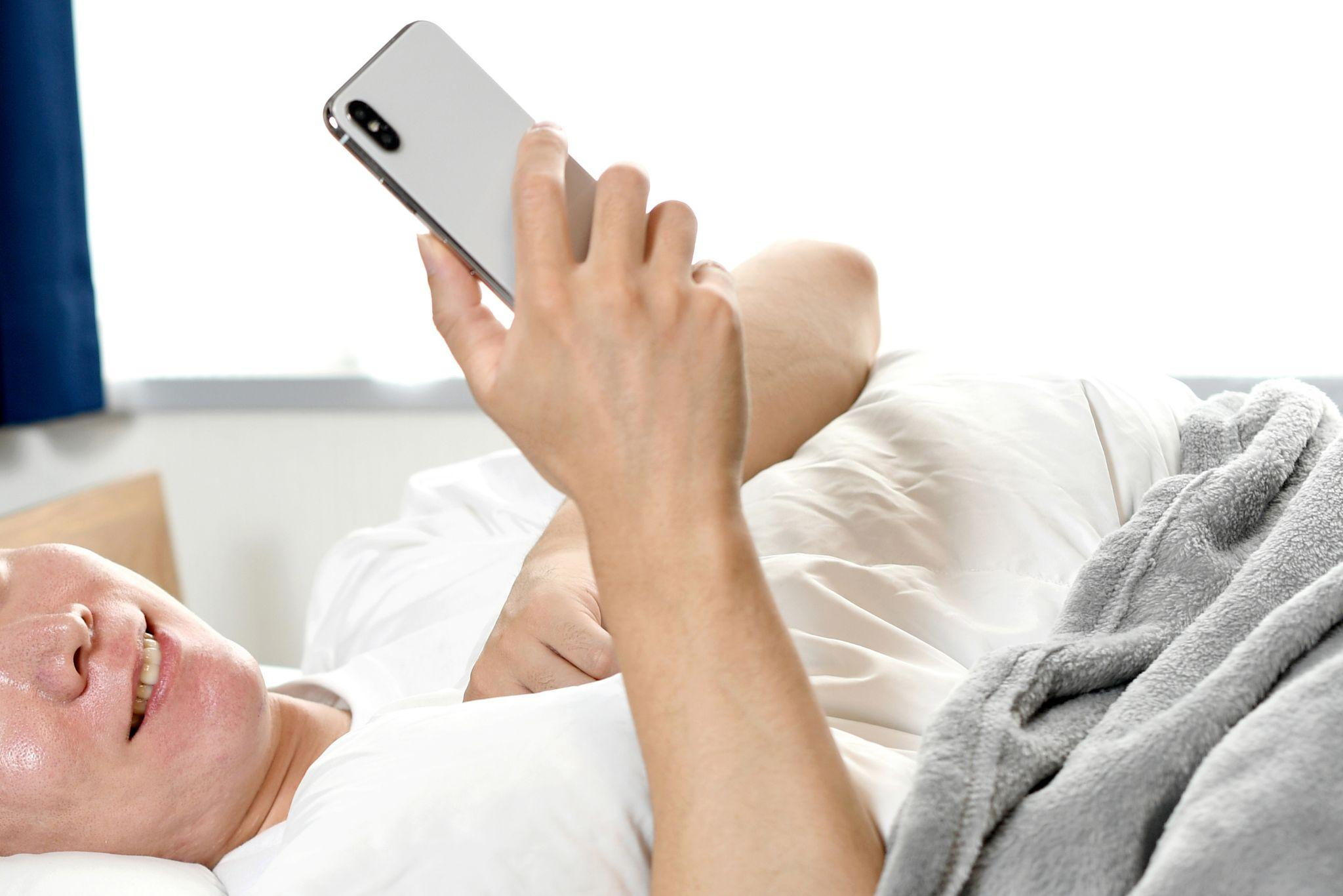 若い人の眼瞼下垂で見られる原因と特徴