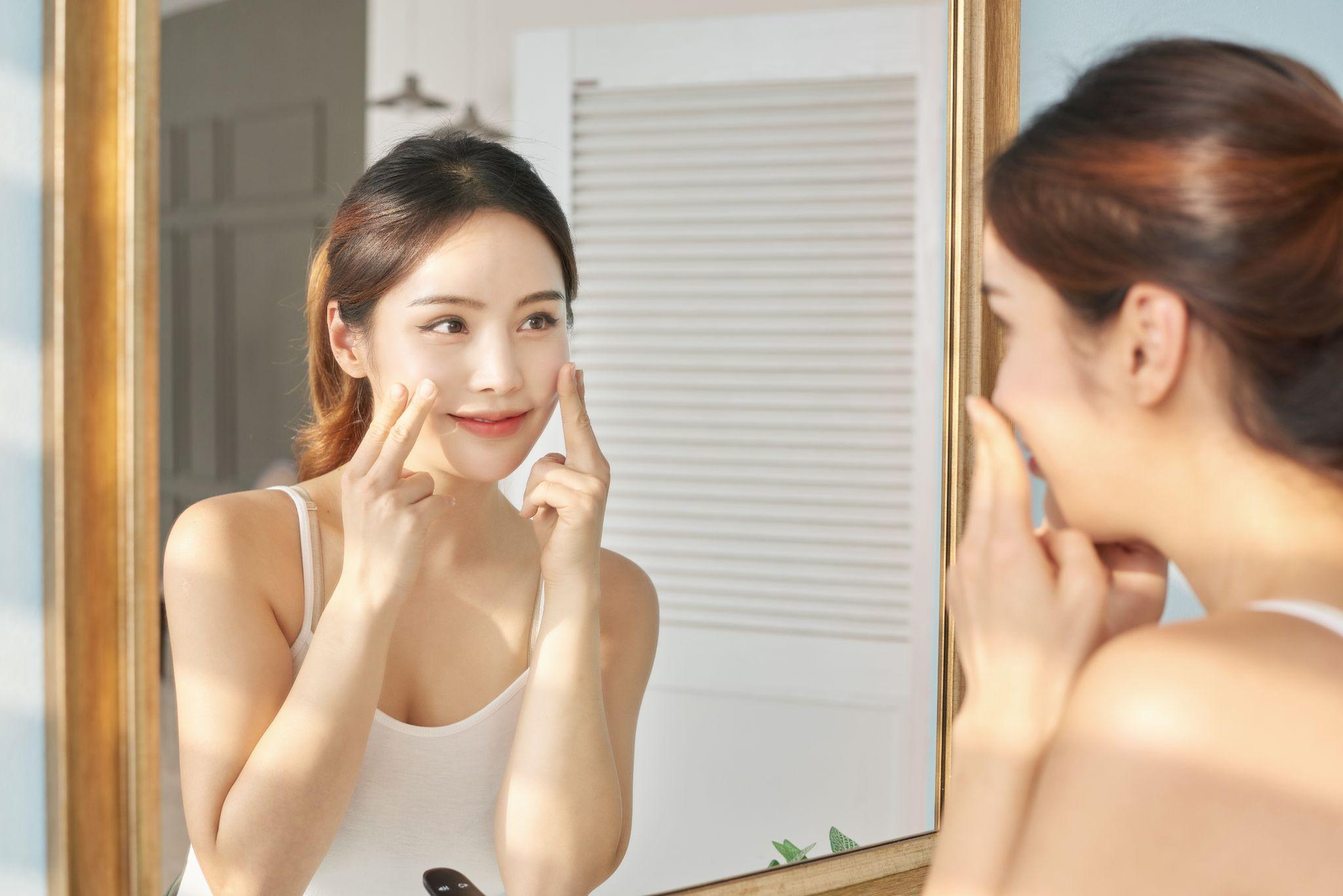 眼瞼下垂の切開手術は美容？医療？