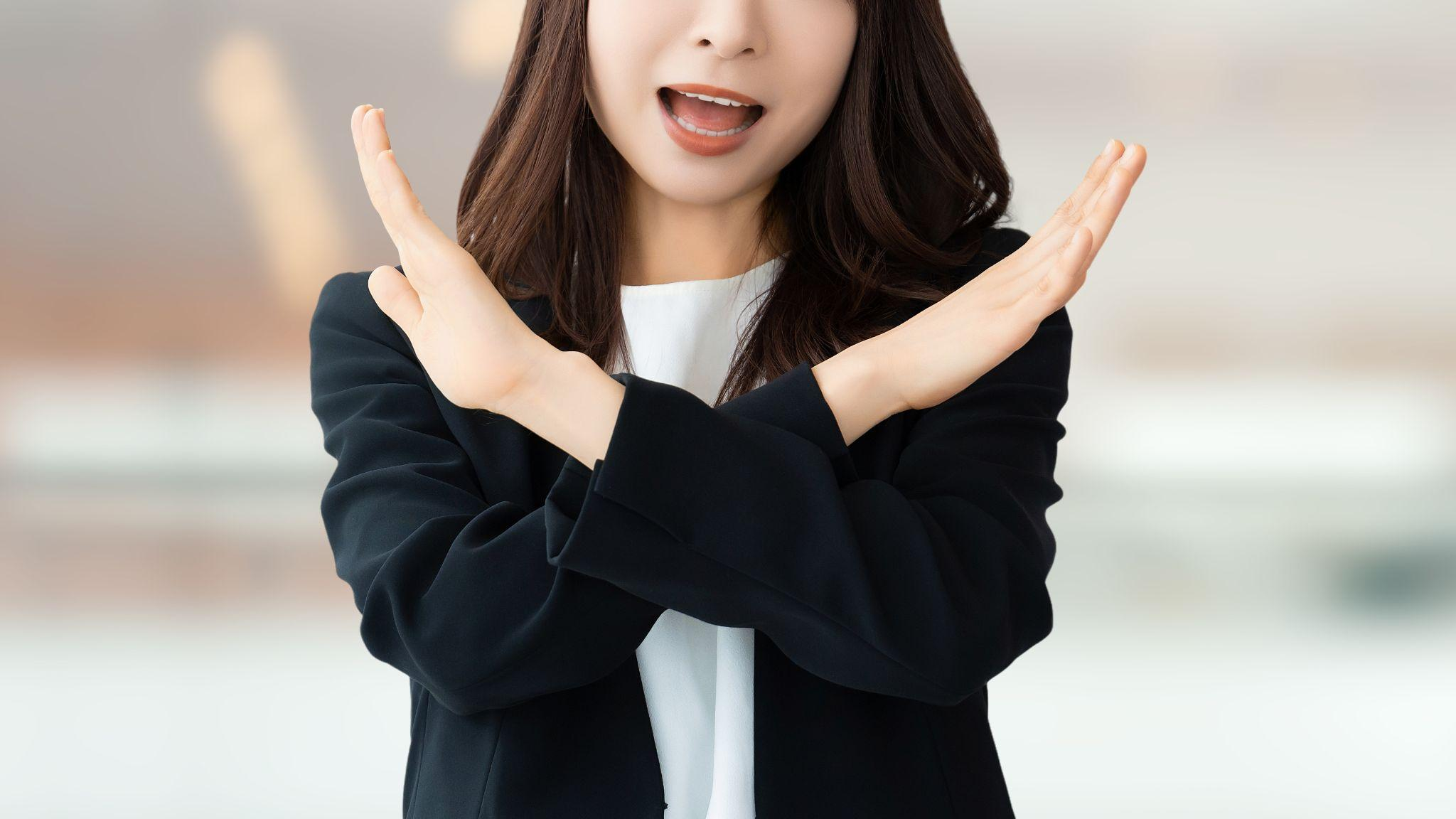 眼瞼下垂になりやすくなるNG行動